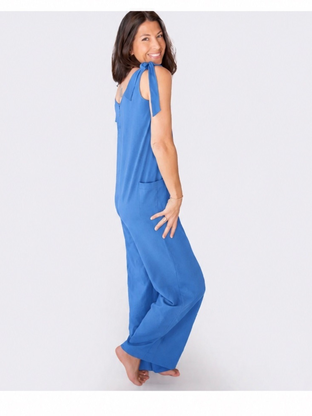 NWT Smash + Tess x Haley Ryan Anniston Cargo Romper Wide Leg Jumpsuit Medium
NEW - Picture 6 of 12